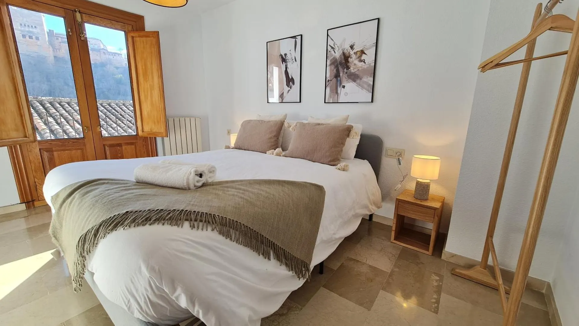 דירה גרנדה Zenit Mediterranean Suites By Florentia Homes ספרד