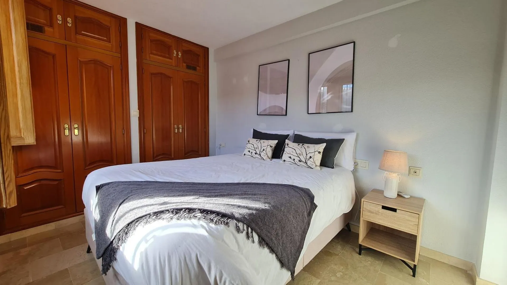 גרנדה Zenit Mediterranean Suites By Florentia Homes
