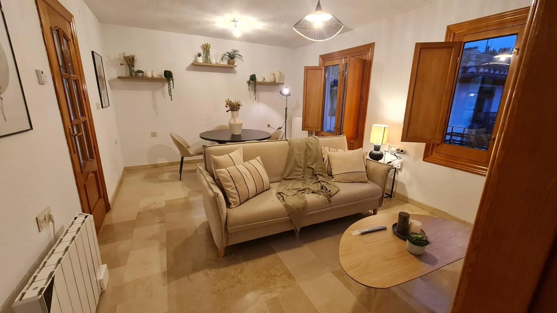 דירה גרנדה Zenit Mediterranean Suites By Florentia Homes